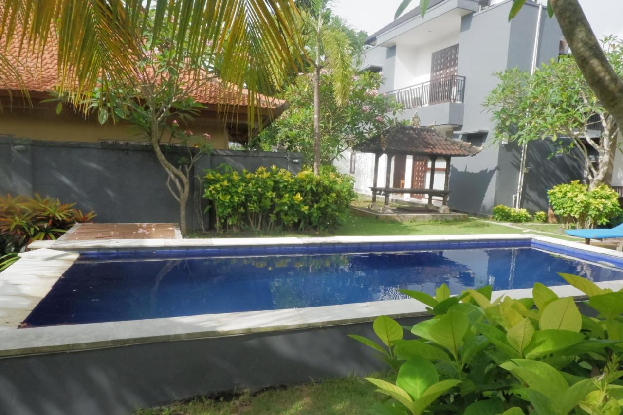 Baik Baik * Uluwatu (Bali)